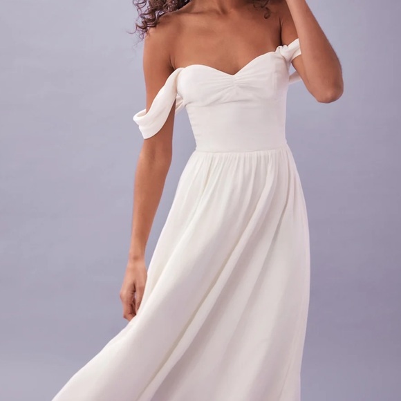 Reformation The Violet midi dress 8 - Picture 5 of 11